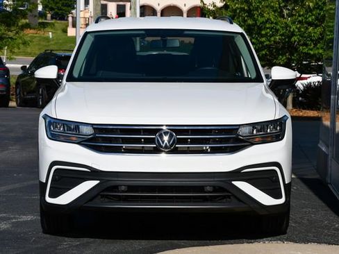 Used 2022 Volkswagen Tiguan S FWD image 11