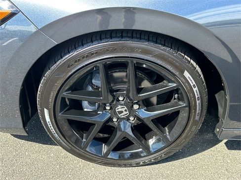Used 2025 Honda Civic Sport image 8