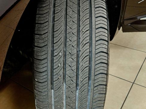 Used 2023 Buick Envision Avenir AWD/4WD image 47