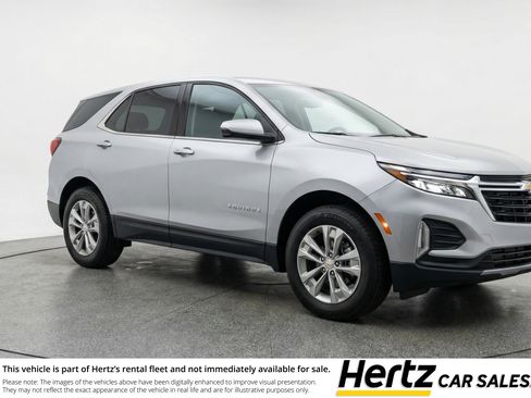 Used 2025 Chevrolet Equinox LT FWD image 1