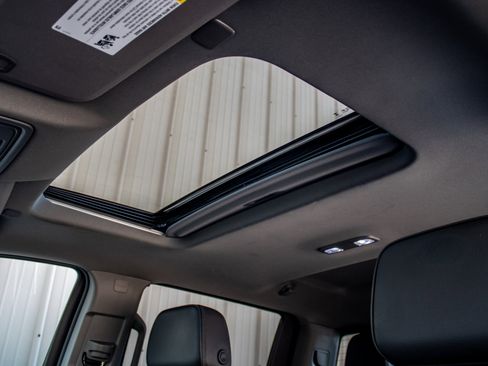 Used 2024 GMC Sierra 1500 Denali image 28