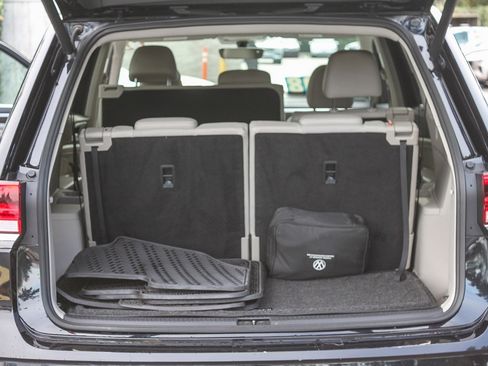 Used 2022 Volkswagen Atlas SE w/ Black Wheel Package image 27