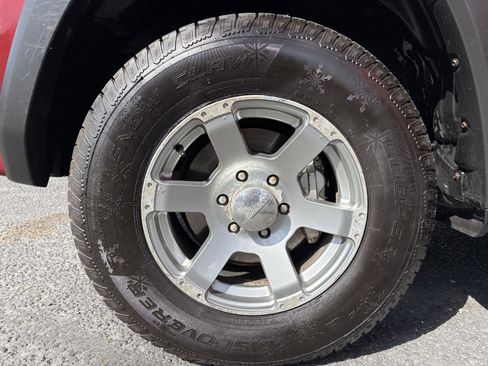 Used 2011 Toyota 4Runner SR5 AWD/4WD image 25