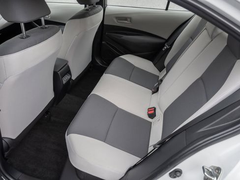 Used 2024 Toyota Corolla LE image 18