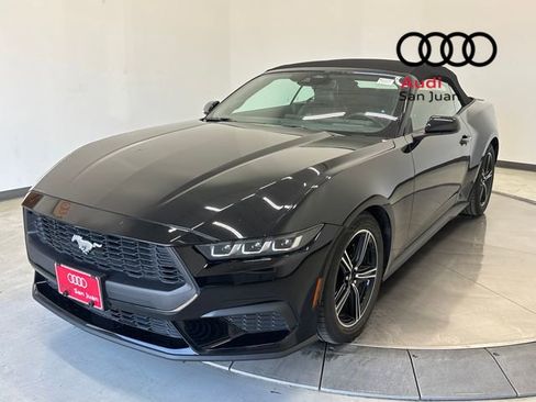 Used 2025 Ford Mustang Premium image 3