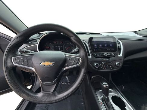Used 2020 Chevrolet Malibu LT image 21