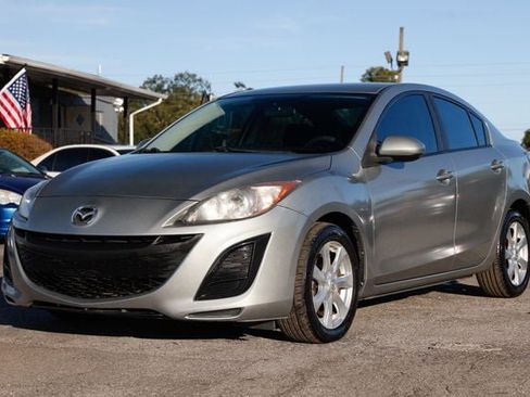 Used 2011 MAZDA MAZDA3 i Touring image 4