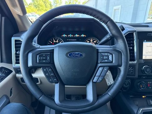 Used 2016 Ford F150 XLT w/ Equipment Group 302A Luxury AWD/4WD image 19