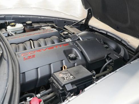 Used 2010 Chevrolet Corvette Grand Sport w/ Preferred Equipment Group RWD image 30