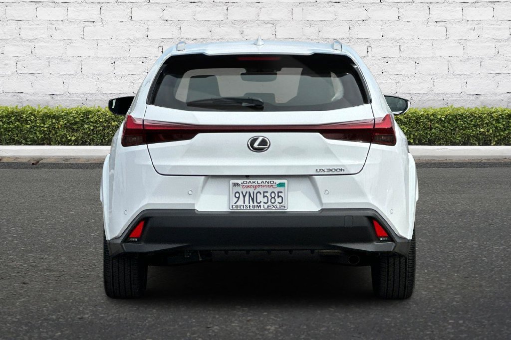 Used 2026 Lexus UX 300h FWD w/ Accessory Package (Z1) image 5