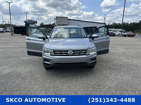Used 2020 Volkswagen Tiguan S image 28