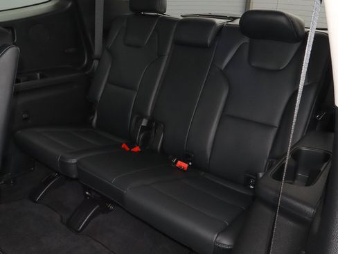 Used 2025 Kia Telluride S FWD image 20