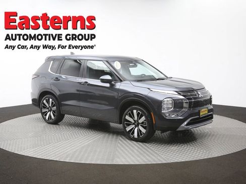 Used 2025 Mitsubishi Outlander SE AWD/4WD image 49