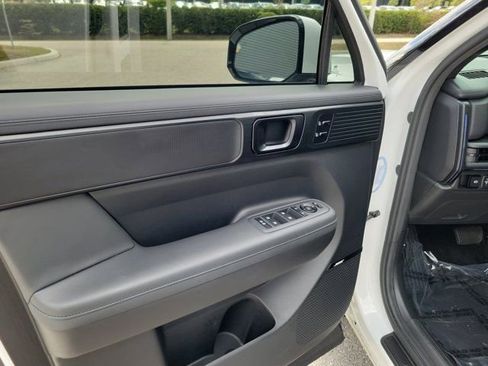 Used 2025 Hyundai Santa Fe Calligraphy image 18