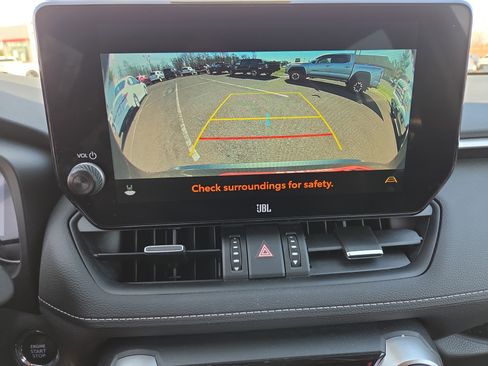 Used 2023 Toyota RAV4 XLE Premium image 23