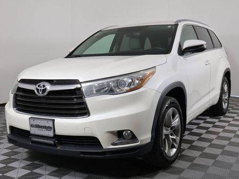 Used 2015 Toyota Highlander Limited image 5