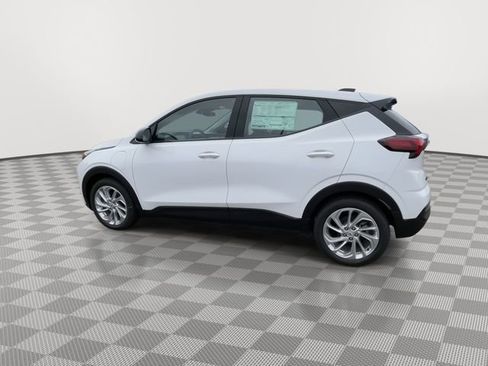 New 2027 Chevrolet Bolt LT w/ Comfort Package FWD image 5