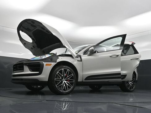 New 2026 Porsche Macan S AWD/4WD image 35