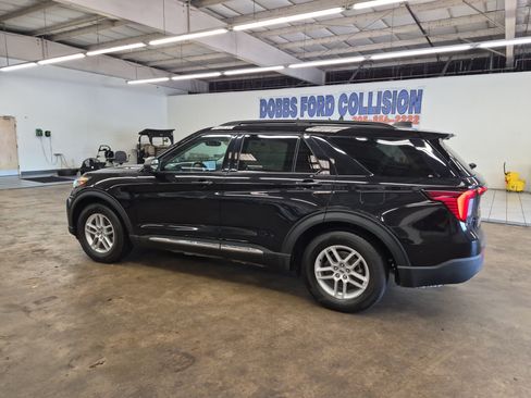 Used 2025 Ford Explorer Active RWD image 5