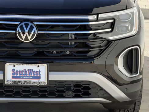 New 2026 Volkswagen Atlas Peak Edition AWD/4WD image 12