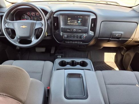 Used 2018 Chevrolet Silverado 1500 Custom w/ Custom Value Package image 14