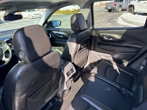 Used 2021 GMC Terrain SLT image 12