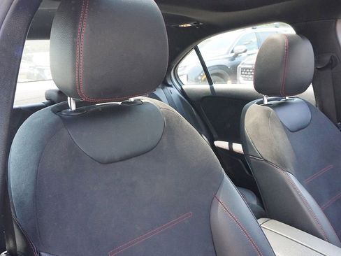 Used 2022 Mercedes-Benz A 220 4MATIC image 26