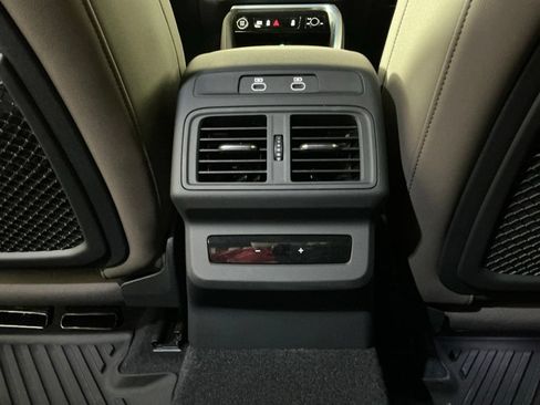 Used 2025 Audi Q5 Premium Plus w/ Premium Plus AWD/4WD image 26