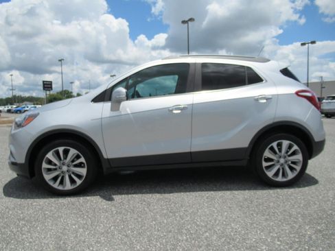 Used 2019 Buick Encore Preferred FWD image 4