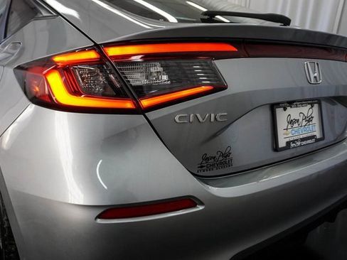 Used 2024 Honda Civic Sport image 12