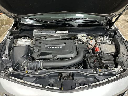 Used 2019 Cadillac XT4 Premium Luxury image 18