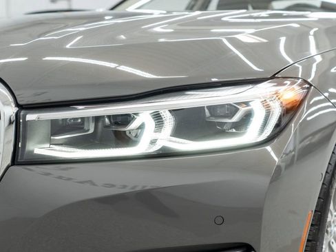 Used 2022 BMW 750i xDrive AWD/4WD image 50
