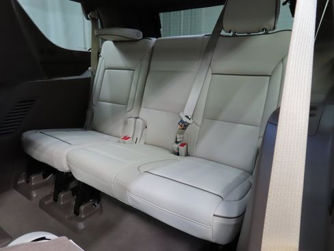 Used 2025 GMC Yukon Denali image 13