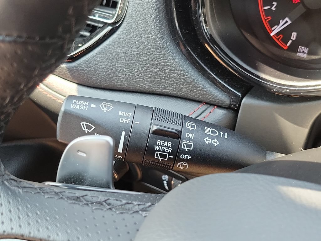 Used 2025 Dodge Durango GT RWD image 15