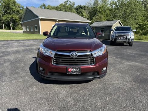 Used 2014 Toyota Highlander XLE AWD/4WD image 2