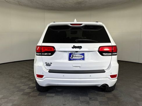 Used 2020 Jeep Grand Cherokee Altitude AWD/4WD image 6