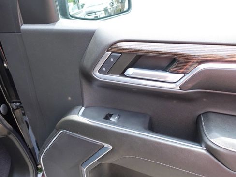 Used 2023 GMC Sierra 1500 Elevation image 33