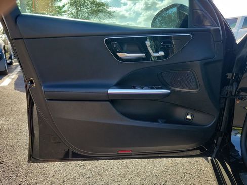 Used 2022 Mercedes-Benz C 300 Sedan image 17