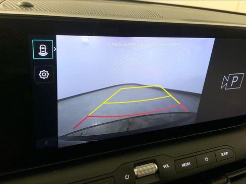 Used 2025 Kia K4 FWD image 22