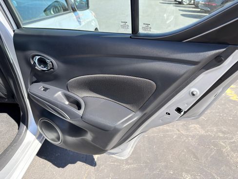 Used 2019 Nissan Versa SV image 13