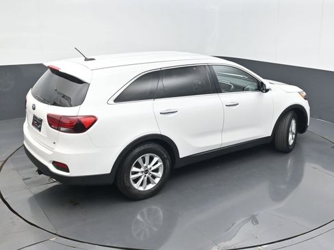 Used 2019 Kia Sorento FWD V6 image 44