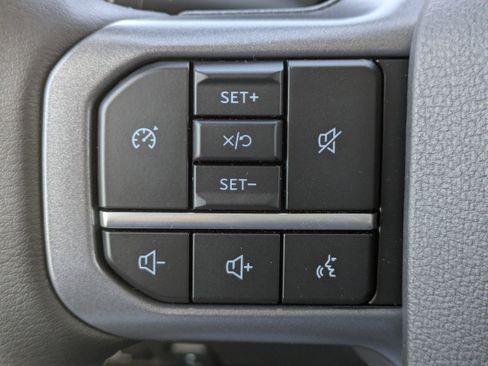 New 2026 Ford F250 Lariat w/ Black Appearance Package image 28