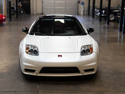 Used 2003 Acura NSX T image 3