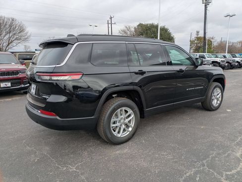 New 2025 Jeep Grand Cherokee L Laredo RWD image 6