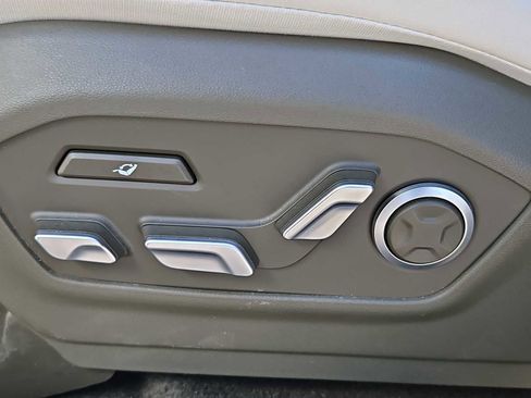 Certified 2025 Hyundai Santa Fe Calligraphy image 17