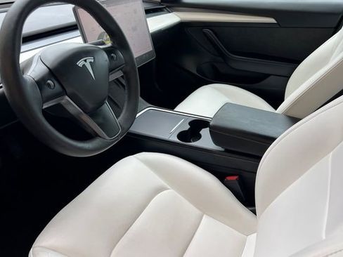 Used 2022 Tesla Model 3 Long Range AWD/4WD image 11