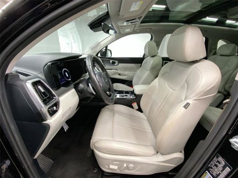 Used 2023 Kia Sorento SX Prestige image 17