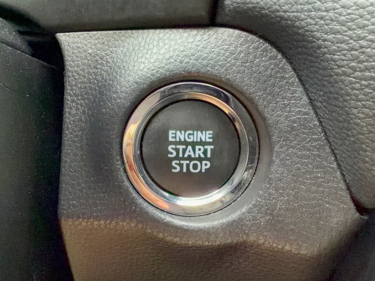 Used 2023 Toyota RAV4 XLE Premium FWD image 20