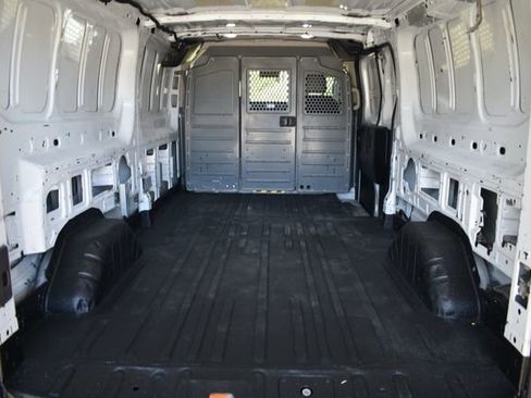 Used 2020 Ford Transit 250 Low Roof RWD image 9