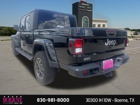 Used 2022 Jeep Gladiator Overland w/ Popular Equipment Package AWD/4WD image 9